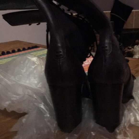 EUC lace up booties by Biviel - Picture 2 of 5